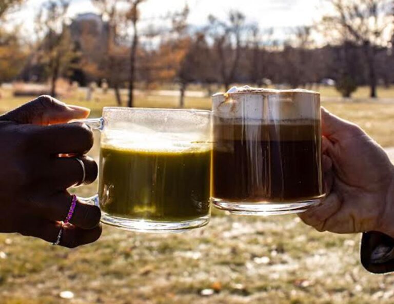 coffee-vs-matcha-min